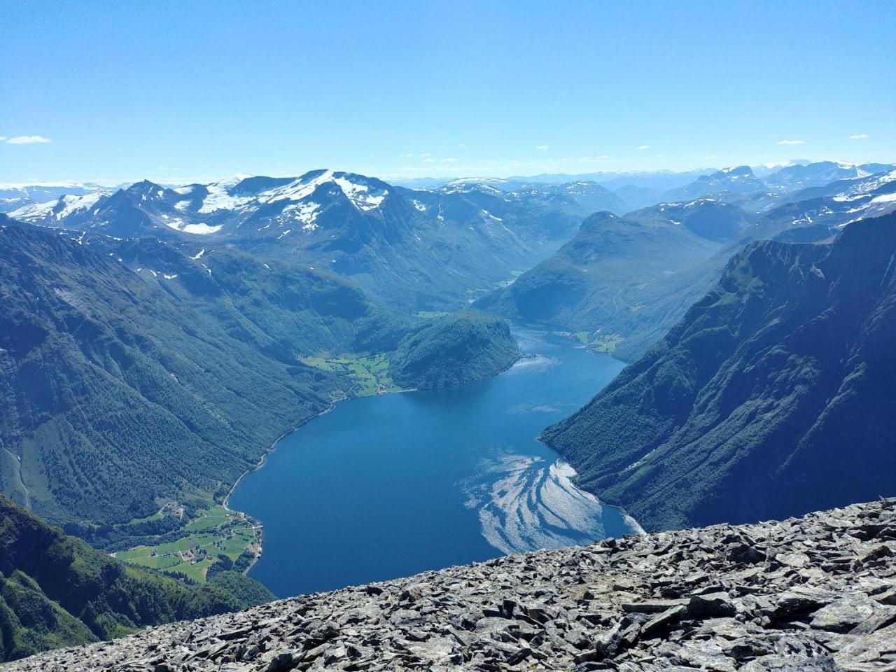 Naustloftet Villa Hornindal Exteriör bild